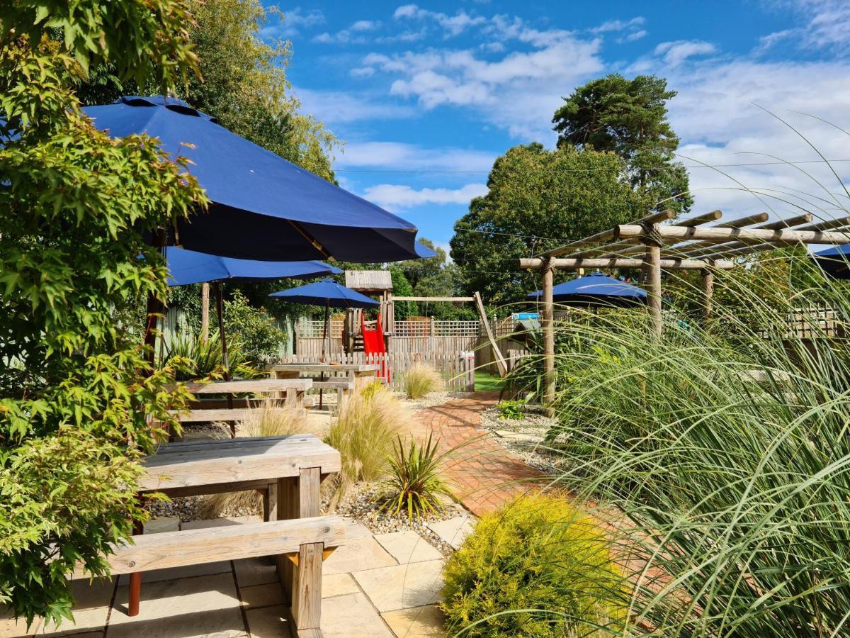 The Red Lion Hotel Kilsby Exterior foto